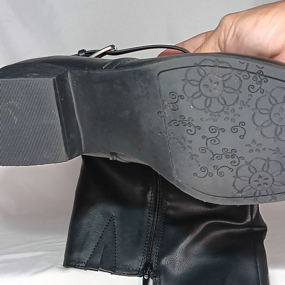 Sugar Boots - Picture 11 of 11